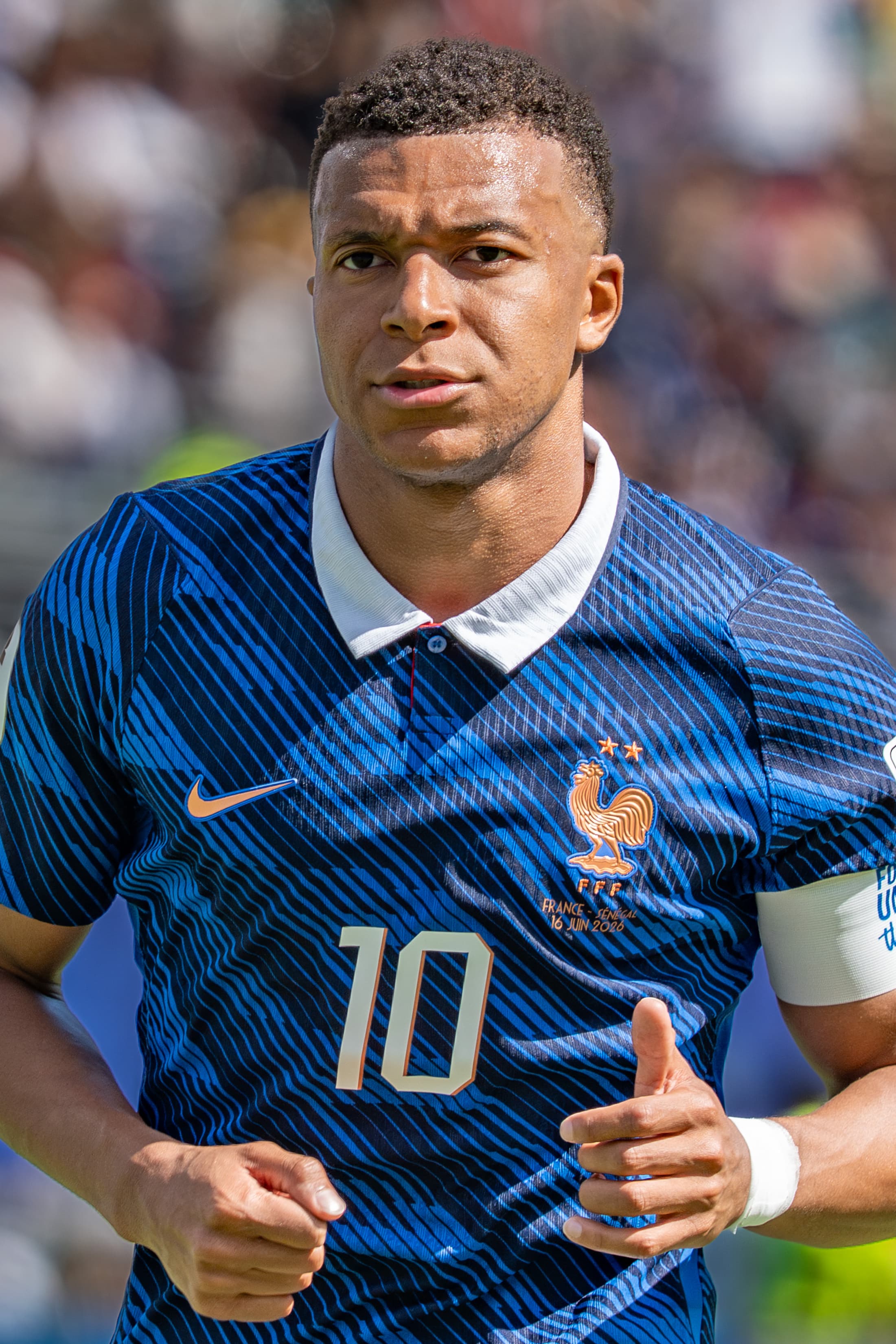 Kylian Mbappé con la camiseta de Francia